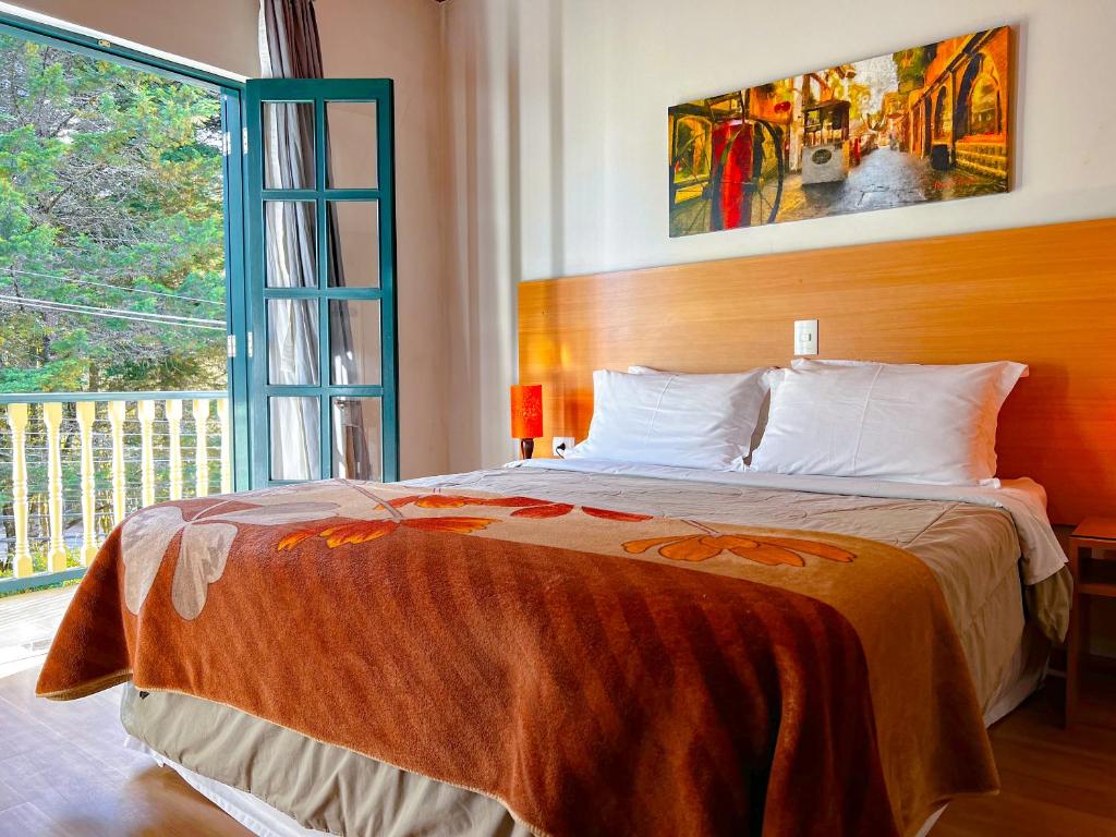 Suíte Classic com Varanda - Castelo Piazzale by Concavus